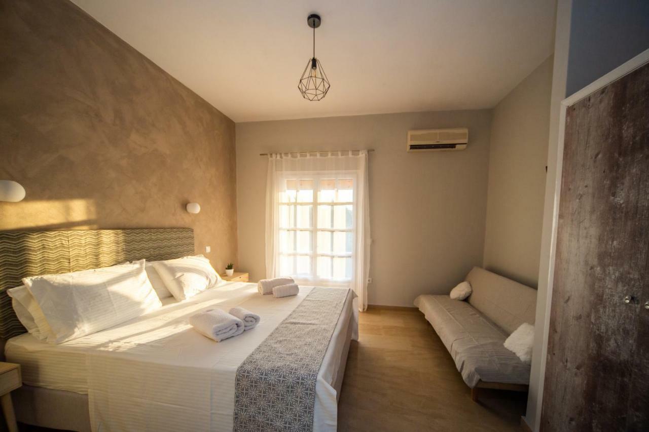 The Lake Apartments Комено Екстериор снимка
